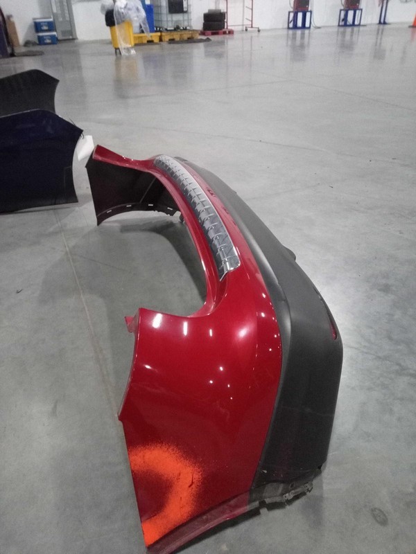 2018 Nissan Rogue Sport Rear Bumper Assembly Red OEM SCRATCHES 69K Miles