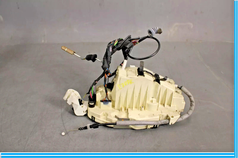 07-13 Mercedes W221 S550 S450 Rear Right Passenger Door Lock Latch Actuator OEM