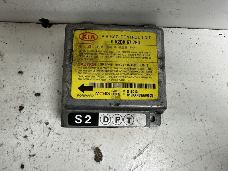 2000-2003 Kia Spectra Occupant Module Computer ID: 0K2DK677F0 Oem
