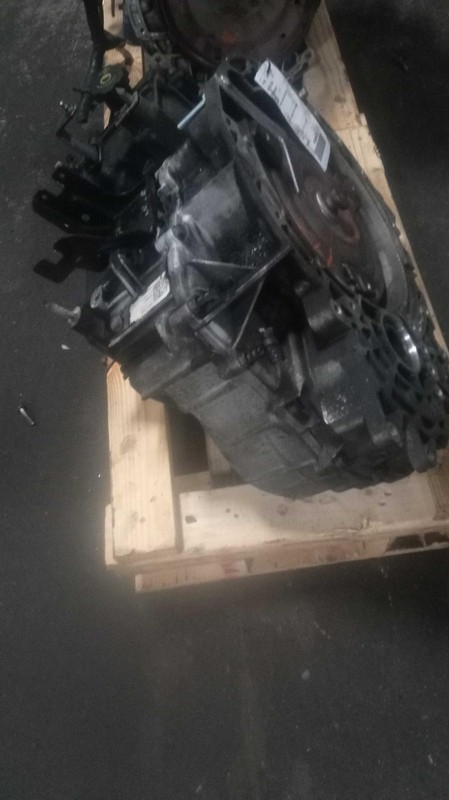 2011 Ford Explorer Automatic Transmission Assembly 4WD OEM 166K Miles BA5P7000RC