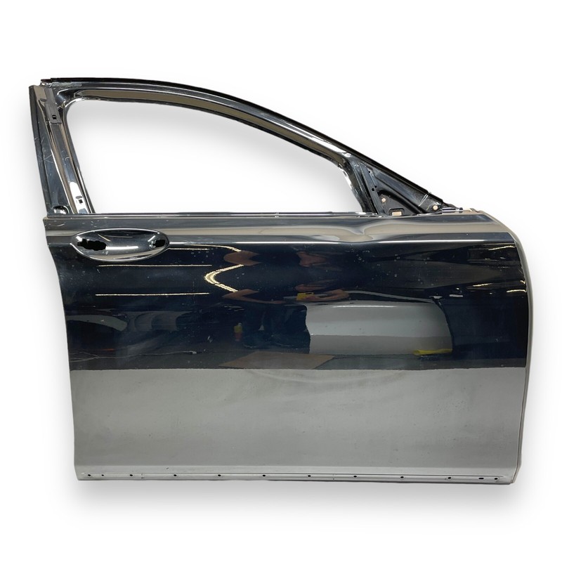 BMW 740i 750 G11 G12 2016-2018 2019 Front right passenger RH side door shell OEM