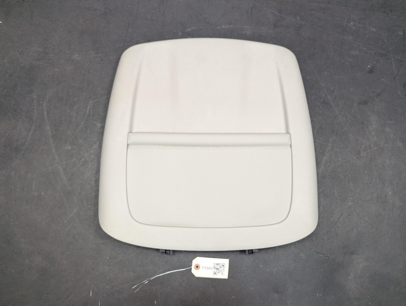 Front Left Seat Upper Cushion Rear Cover 2021 Cadillac XT4 13594813 2019 - 2023