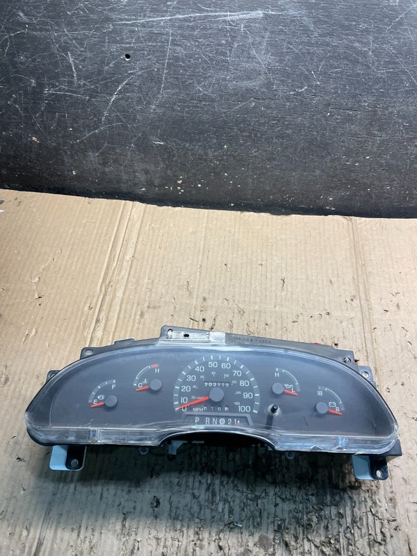 1997 to 2003 Ford E350 VAN Gauge Speedometer Cluster Oem x9848 DG
