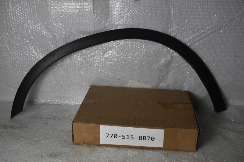 MERCEDES BENZ GLC300 BASE LEFT SIDE FENDER FLARE 2016-2022 OEM A 253 885 75 06