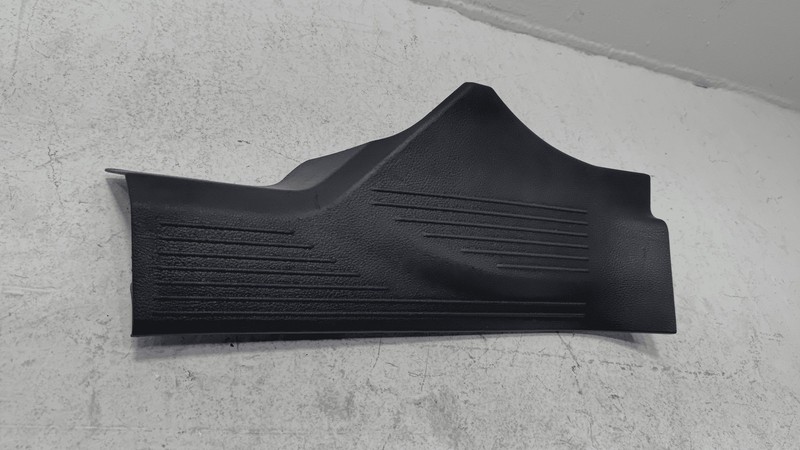 2021-2025 NISSAN ROGUE REAR LEFT SIDE DOOR SILL SCUFF TRIM PLATE COVER PANEL OEM