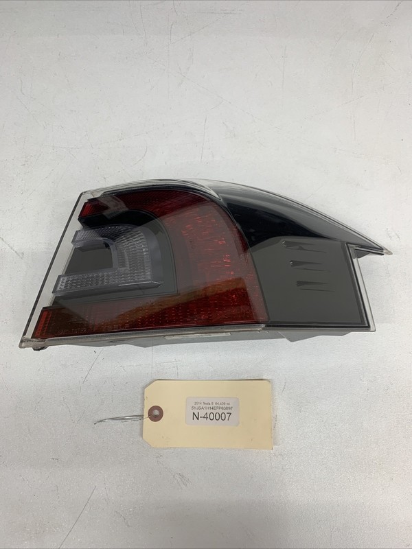 12-21 TESLA MODEL S REAR RIGHT OUTER TAIL LIGHT Taillight 6005919-00E 40007 B152