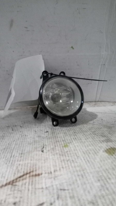 2013 Toyota Corolla Right Fog Light Assembly Silver 35916 Used 150K Miles