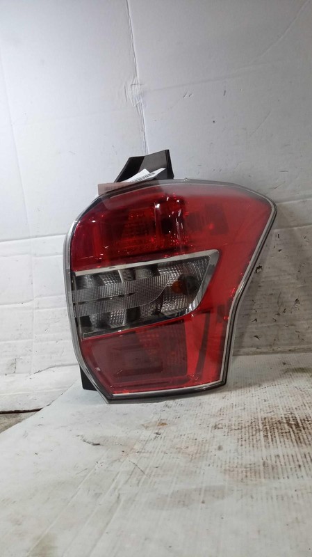 2016 Subaru Forester Right Tail Light Assembly Black 293764 Used 137K Mile