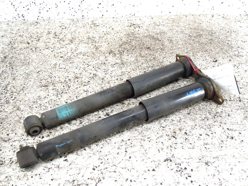 2011 11 Volvo XC60 Rear Shock Absorber Pair Left Right OEM 31277372
