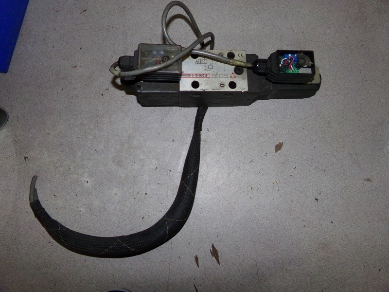 Atos QVKMZOR-A-10/90/210 Solenoid Valve Assembly *FREE SHIPPING*