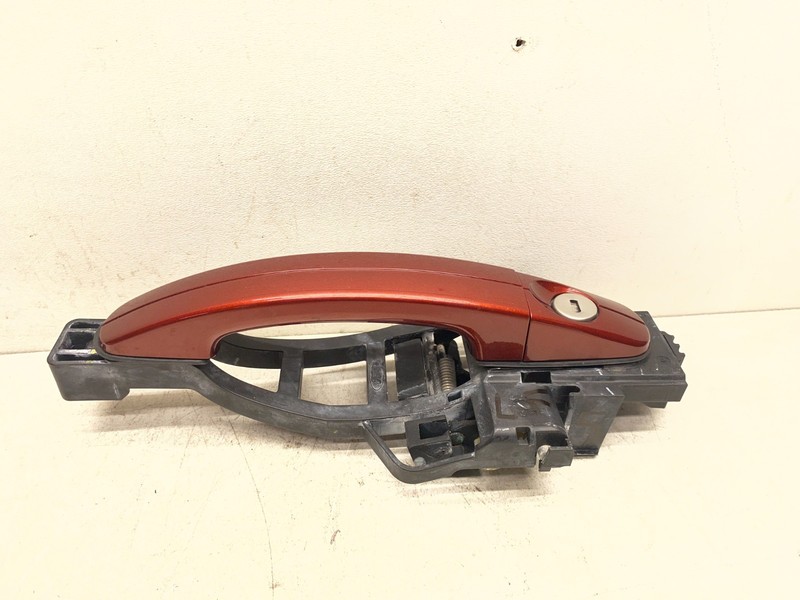 2013-2016 FORD ESCAPE LEFT FRONT DRIVER SIDE EXTERIOR DOOR HANDLE PNT CODE D7