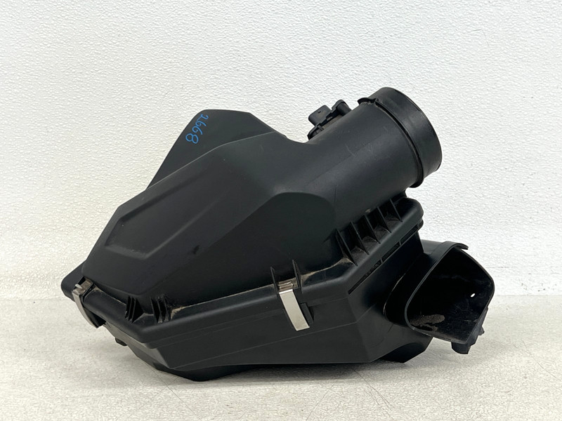 ⭐2019-2025 BMW 3-SERIES AIR INTAKE CLEANER FILTER BOX RESONATOROEM LOT2668