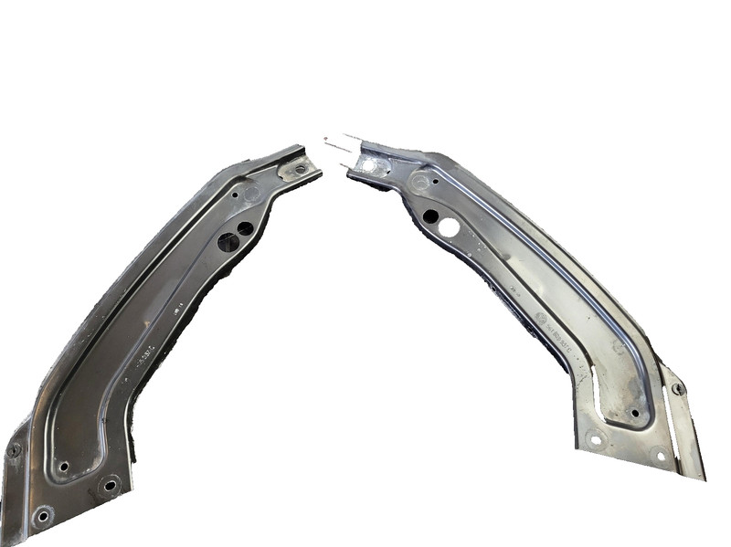 2016-2019 VW Passat R-Line Left & Right Headlight Support Bracket 561-805-931-C
