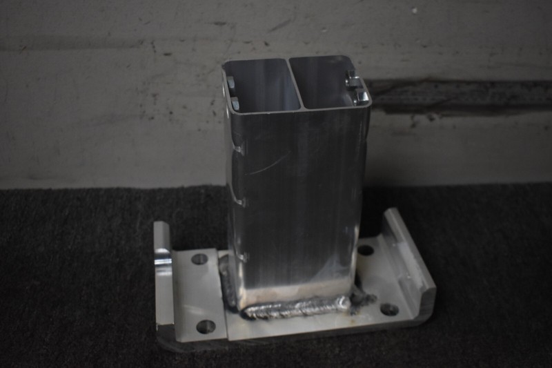 2013 LAND ROVER REINFORCEMENT BRACKET FACTORY OEM