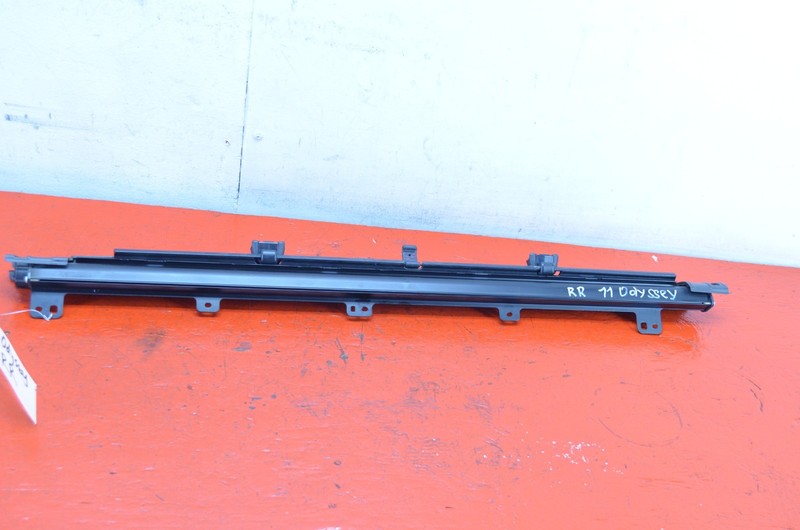 11-17 HONDA ODYSSEY RIGHT PASSENGER REAR DOOR WINDOW SUN SHADE BLIND OEM