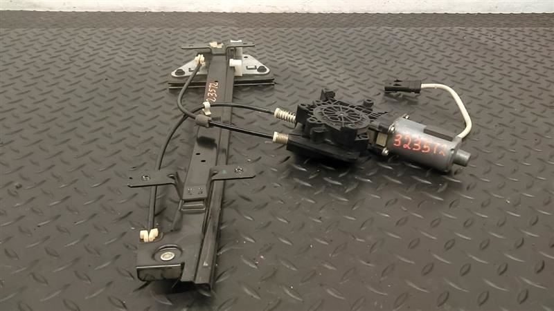 98-00 Dodge Durango Front Right Window Regulator W/ Motor OEM 55256418AH