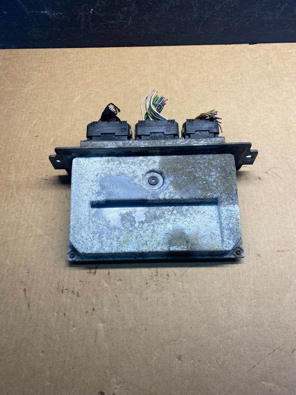 2010 Ford Escape Mariner Engine Control Computer am6a-12a650-df AC6904 DG