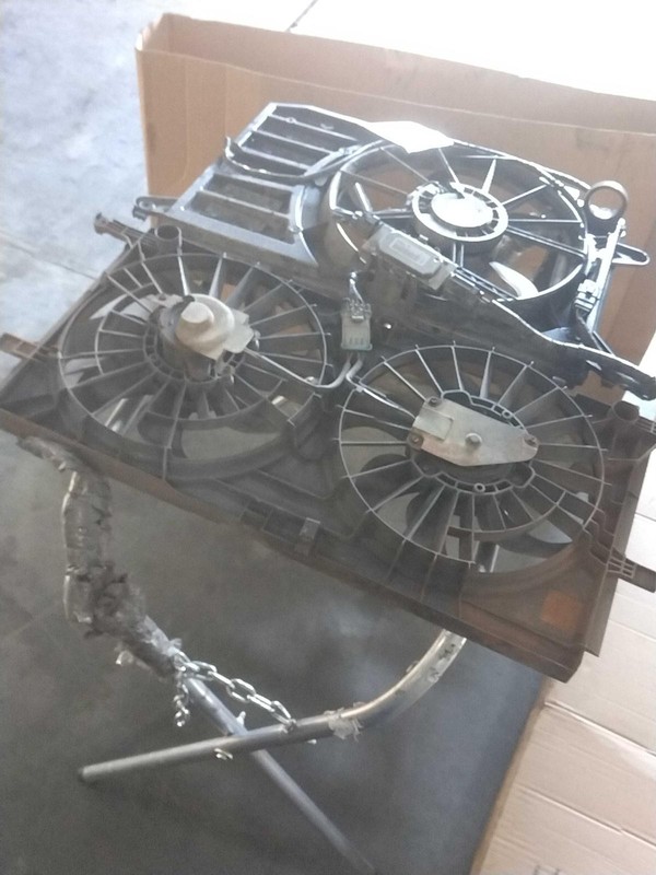 2005 Saturn Relay Engine Cooling Fan Motor OEM 155K Miles Silver 15816787