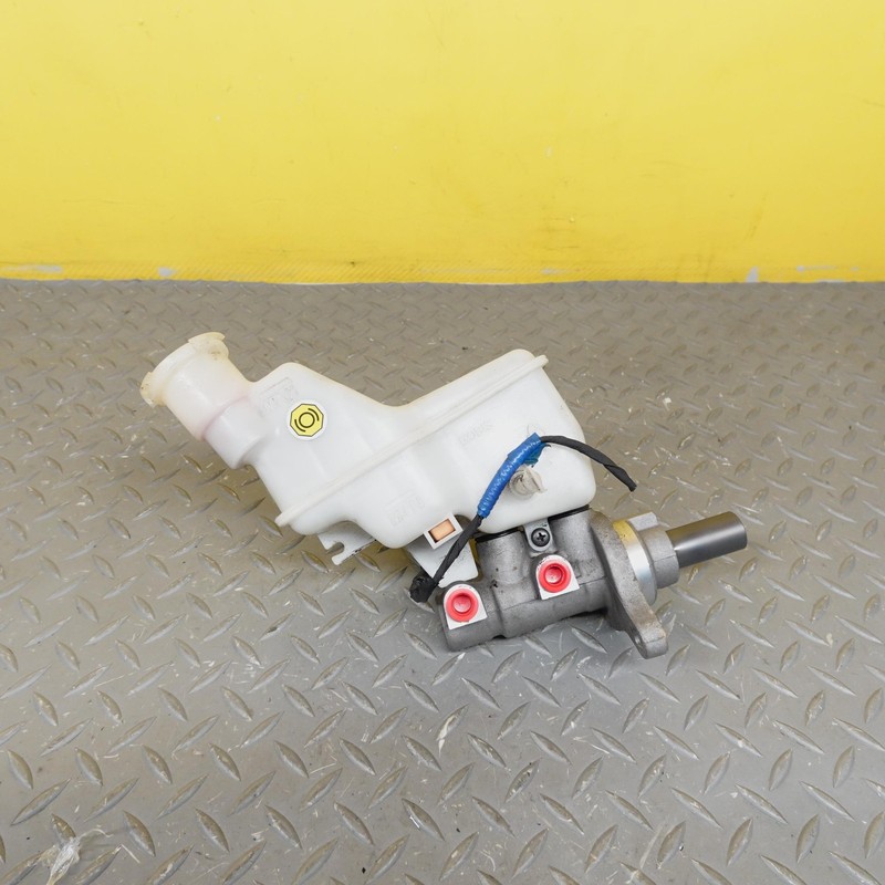 2015-2019 HYUNDAI SONATA 2.4l Power Brake Master Cylinder W/ Tank 58510-C1500