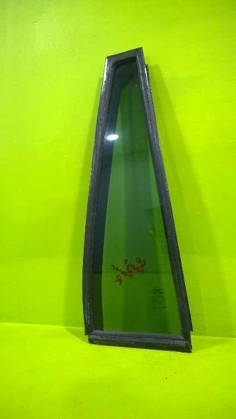 99 00 01 02 RANGE ROVER RIGHT REAR VENT GLASS OEM 3108-84