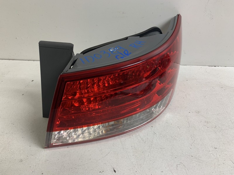 2006-2007 Hyundai Sonata Right Passenger Tail Light Lamp Taillight Taillamp Oem