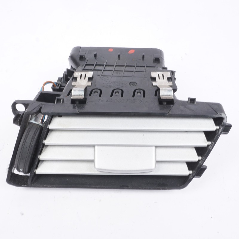 10-13 Mercedes W212 E400 E350 Dashboard Dash AC A/C Air Vent Right Side OEM
