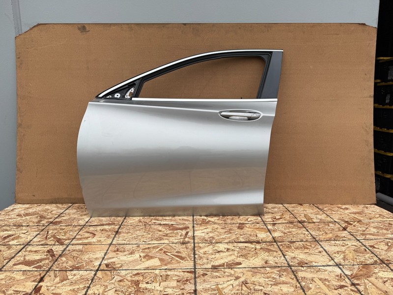 INFINITI QX30 2017-2019 OEM FRONT LEFT DRIVER SIDE DOOR SHELL ASSEMBLY (SILVER)