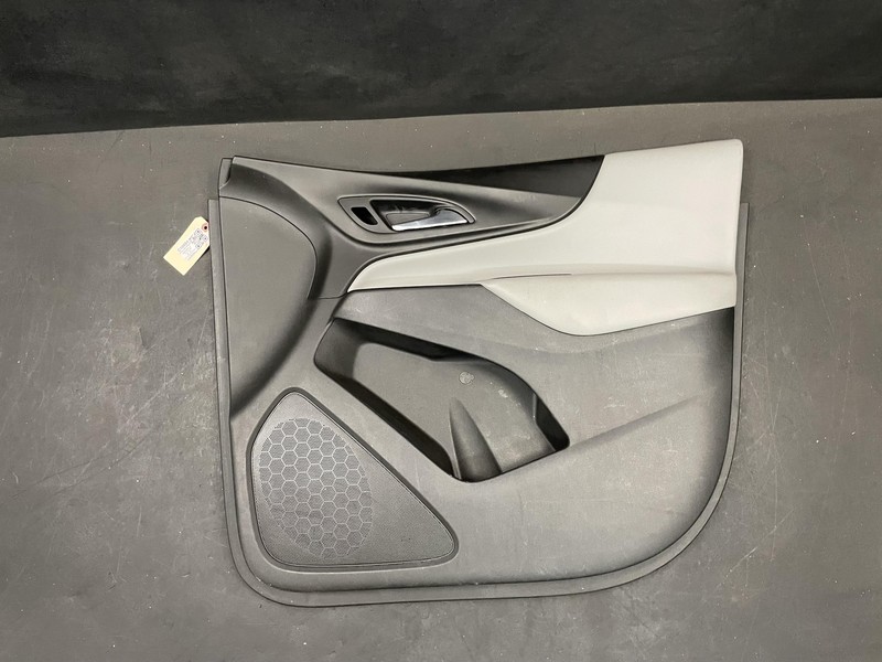 Front Right Door Trim Panel 2019 Chevrolet Equinox 84736139 2018 2020 - 2023 X