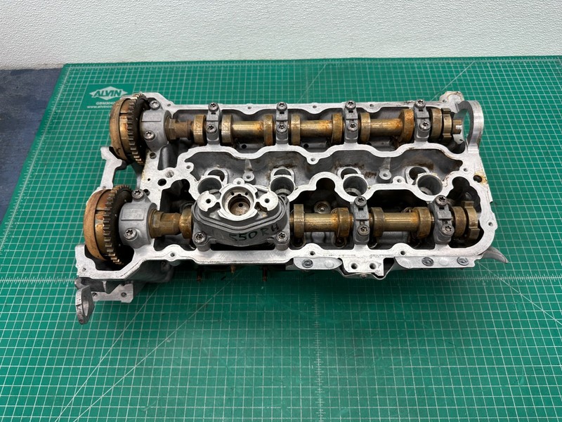 10-14 BMW 550i 650i X5 X6 N63 4.4L engine RIGHT CYLINDER HEAD OEM