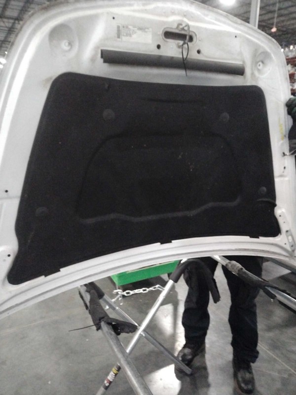 2009 Chevrolet Malibu OEM White Hood Panel, Used, 78000 Miles, Warranty