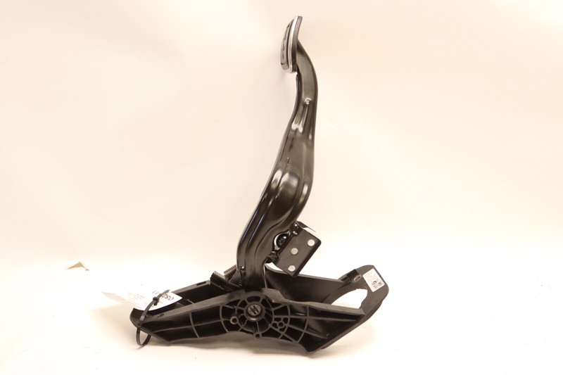 2018-2020 BMW M550I G30 PARK PARKING BRAKE STOP PEDAL OEM