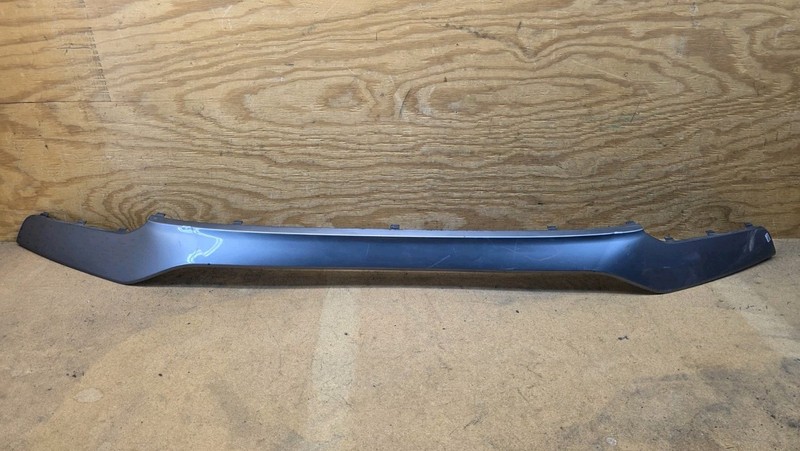 2018 2019 2020 2021 Hyundai Kona Limited Rear Center Bumper Molding Trim OEM
