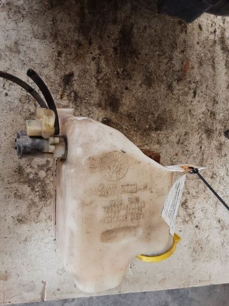 Wash Reservoir With Rear Washer Dual Pumps Fits 00-02 WRANGLER 3282488