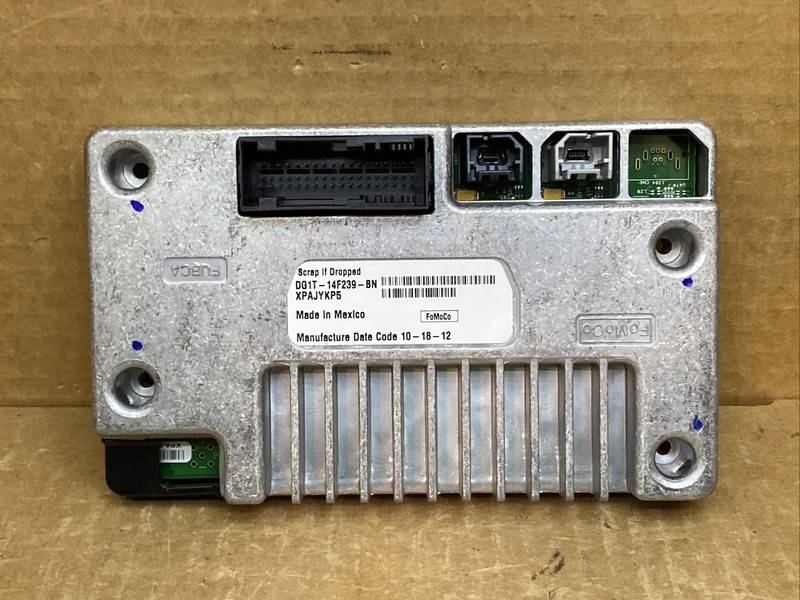 12-15 Ford Sync 2 APIM Radio Module DA5T-14D212-AL DG1T-14F239-BN