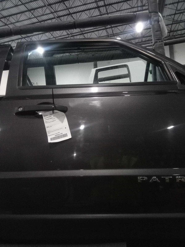 2016 Jeep Patriot Right Front Door Grey - Good Condition, 95K Miles