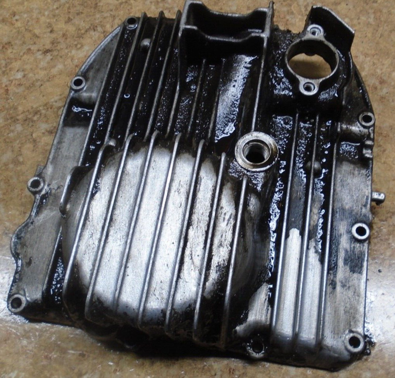 1987 Yamaha Venture XVZ1300 XVZ 1300 Engine Oil Drain Pan Cover Motor Case 1986