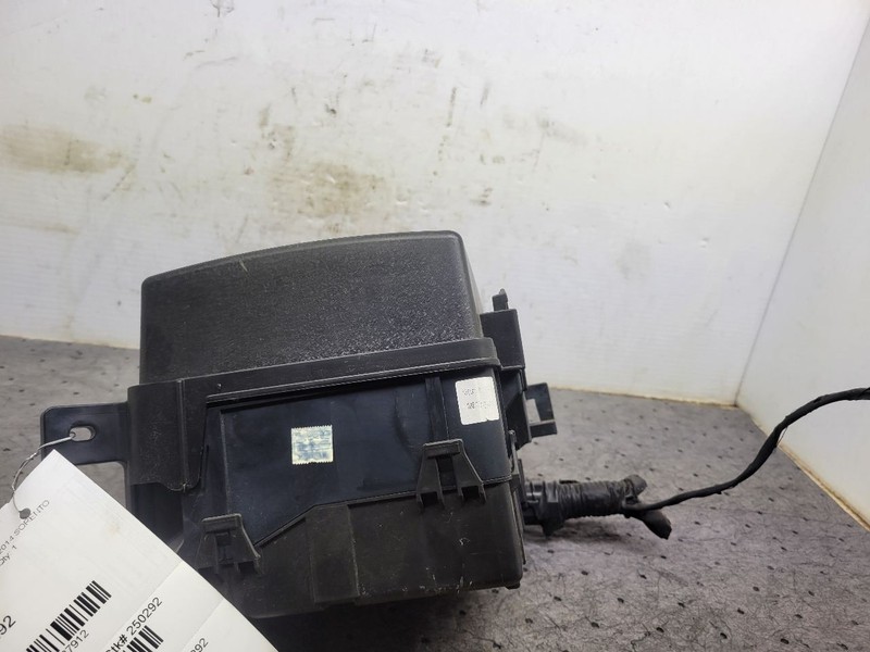 Fuse Box Engine AWD Fits 14-15 SORENTO 1637912