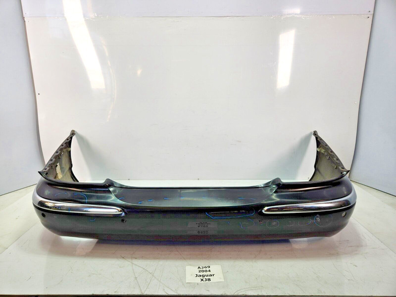 ✅ 2004-2007 OEM Jaguar XJ8 Rear Bumper Cover Black Assembly