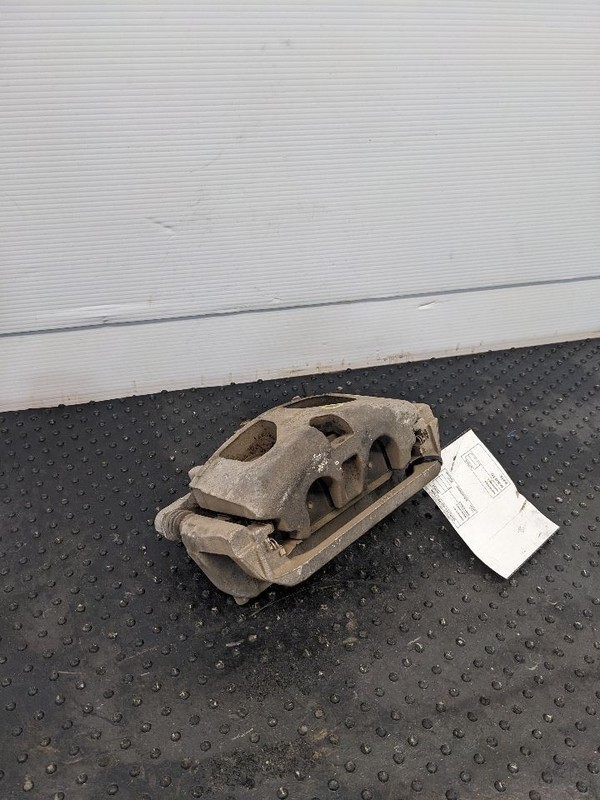 Passenger Caliper New Style 6 Lug Wheel Fits 19-23 DODGE 1500 PICKUP 1163548