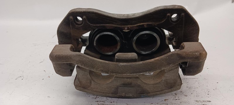 13-'16 HYUNDAI SANTA FE front driver Caliper 3.3L 65k miles OEM 1 Year Wnty!