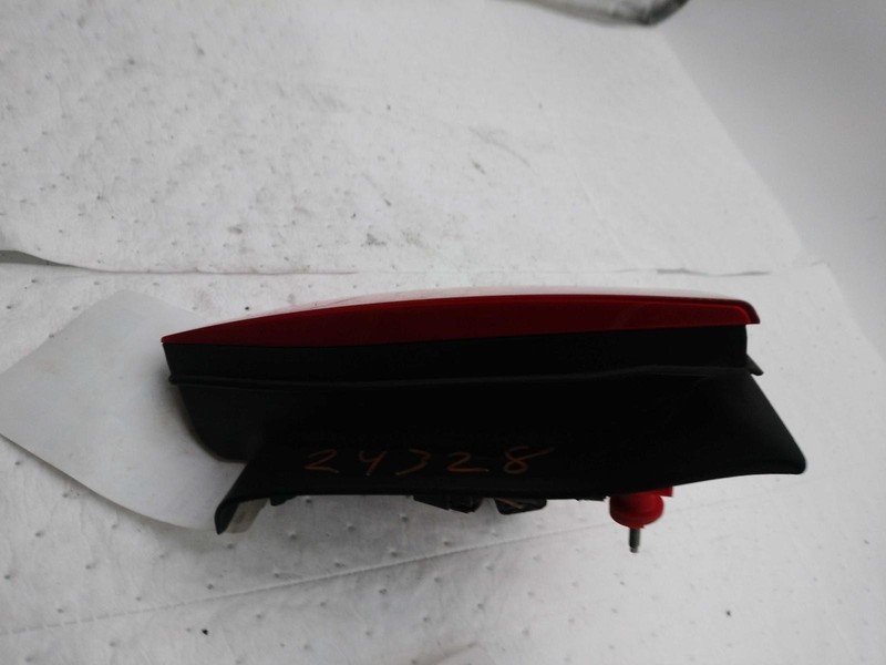 2011 Chevrolet Malibu Right Tail Light Assembly Black OEM 451588 175K Miles