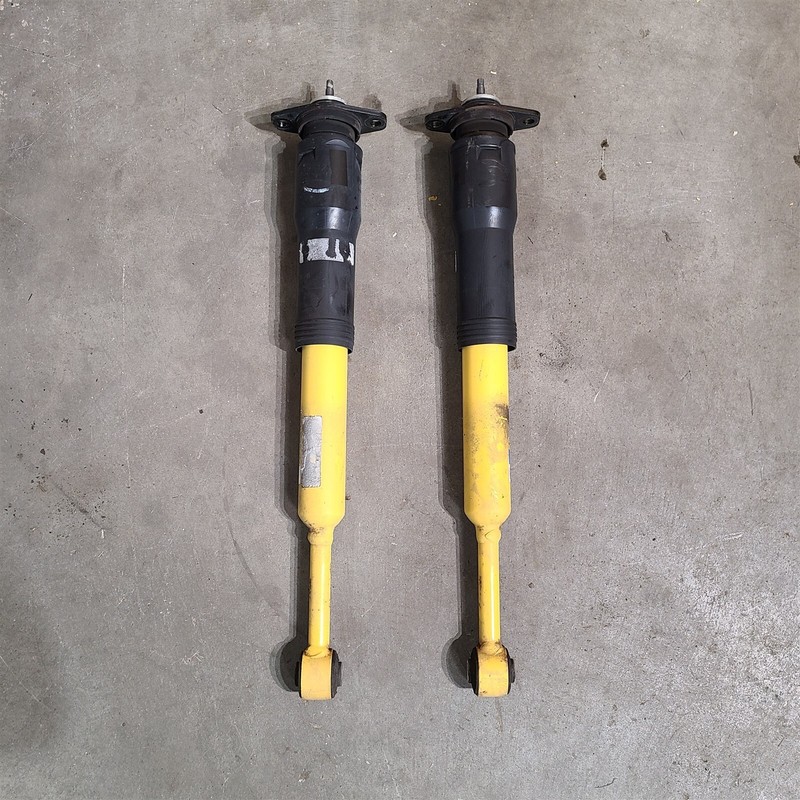 15-23 Dodge Challenger Scat Pack Rear Bilstein Shocks LH RH Oem Aa7480