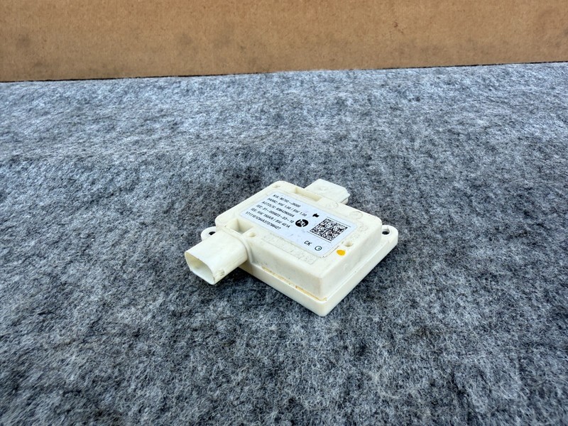 KIA STINGER 2018-2023 OEM FRONT RIGHT PASSENGER SEAT WEIGHT SENSOR MODULE UNIT