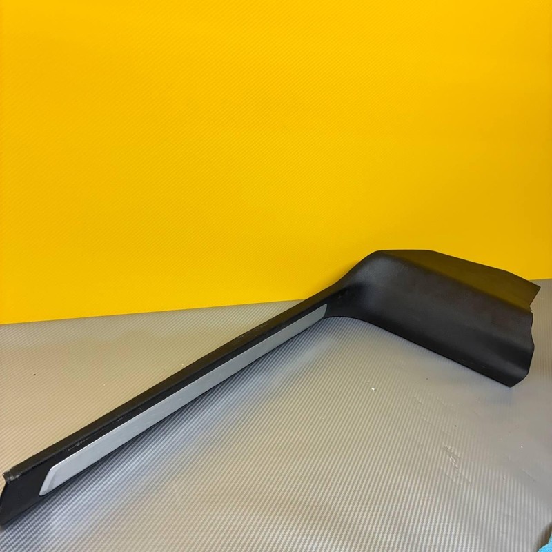2022-2025 JEEP GRAND WAGONEER FRONT RIGHT SILL PLATE COVER PANEL OEM
