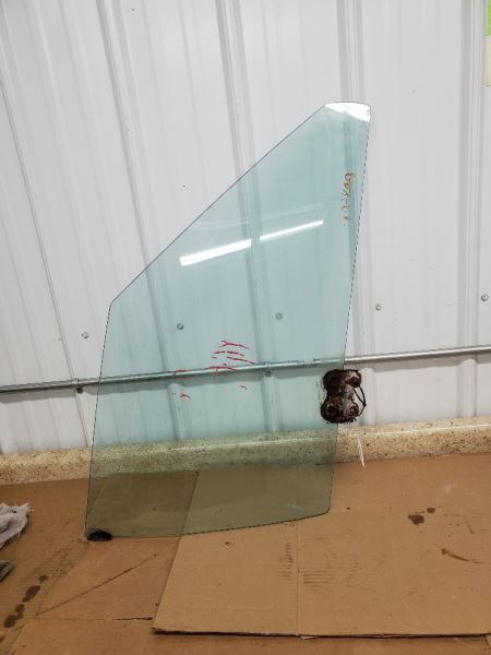 Passenger Right Front Door Glass RWD Fits 80-92 FLEETWOOD 284396