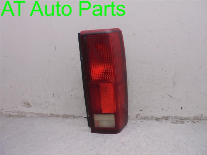 85-05 GMC SAFARI ASTRO RIGHT TAIL LIGHT LAMP TAILLIGHT TAILLAMP REAR BRAKE OEM