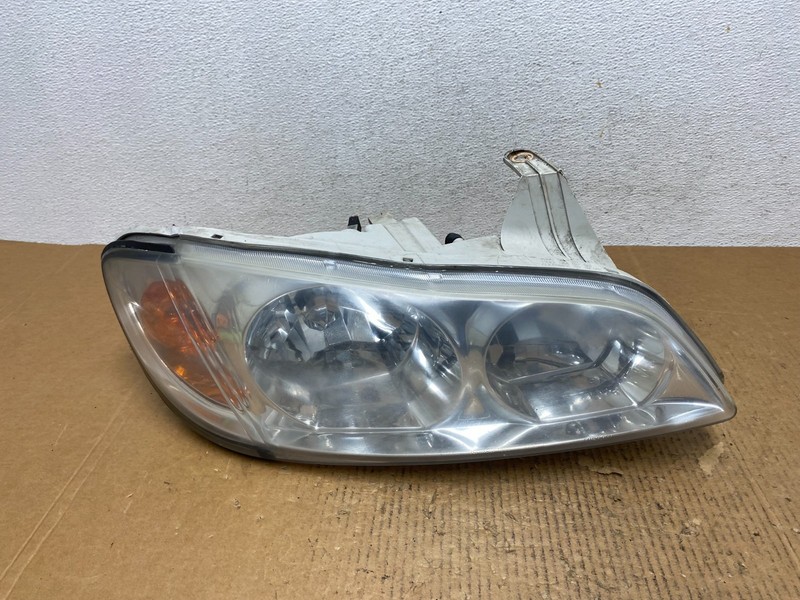 2000 to 2001 Infiniti I30 Right Passenger RH Side Headlight Halogen AE1422 DG