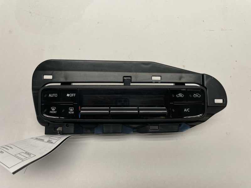 2017-2018 TOYOTA COROLLA HEATER AC A/C CLIMATE CONTROL OEM