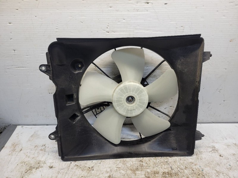 Driver Radiator Fan Motor Fan Assembly Radiator Fits 15-16 CR-V 1714088