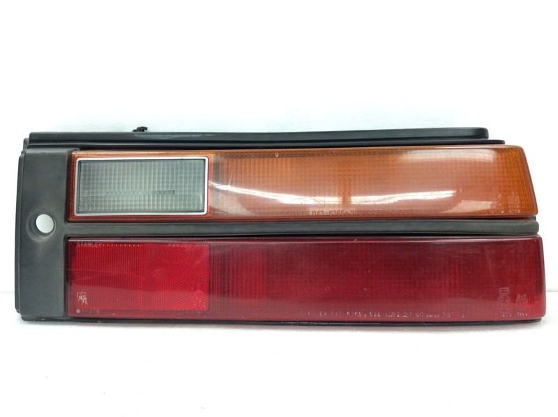 82-83 Accord 3Dr Right Rear Tail Light Signal Turn Brake Lamp Lens Unit OEM